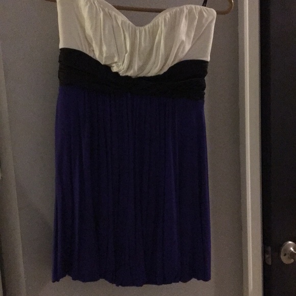 NWT 2B Bebe Strapless Dress, size small - Picture 5 of 5
